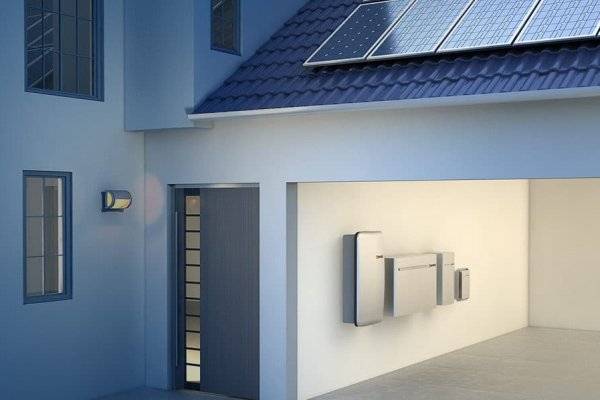 Solar-Battery-vs-Energy-Banking